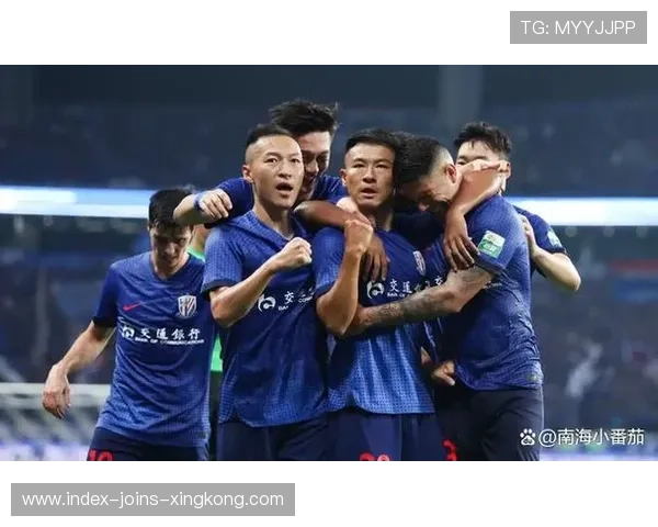 联赛积分榜榜首轮流易主